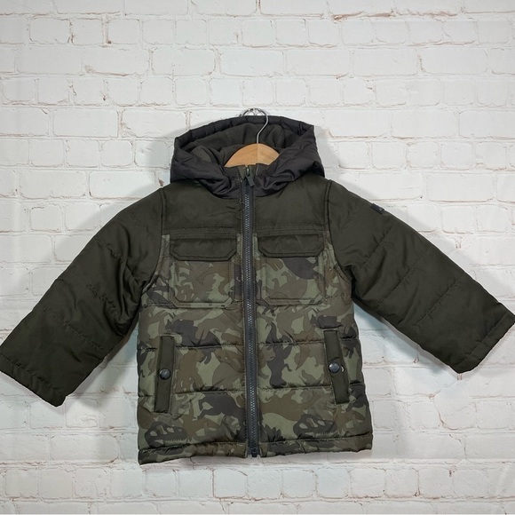 Carter’s Adventure Jacket Boys Hooded Camo Size 2T Full Zip Winter - Picture 1 of 9
